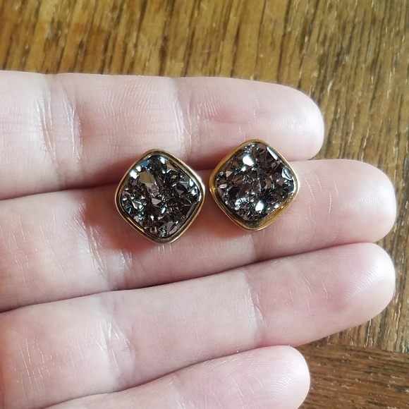 NWOT Black & Gold Druzy Studs - Picture 2 of 9